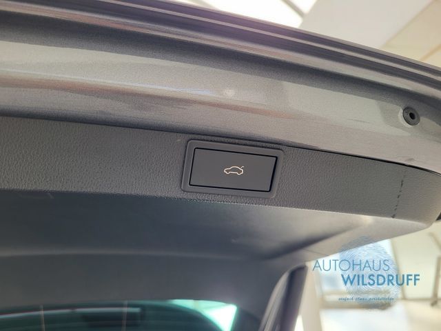 Skoda Octavia Combi RS 2.0 TSi - Samsaru's Car Outlet