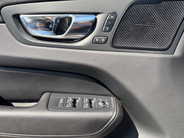 Volvo XC60 Plus Dark B4 Diesel 20''LM Standhz 360kam D