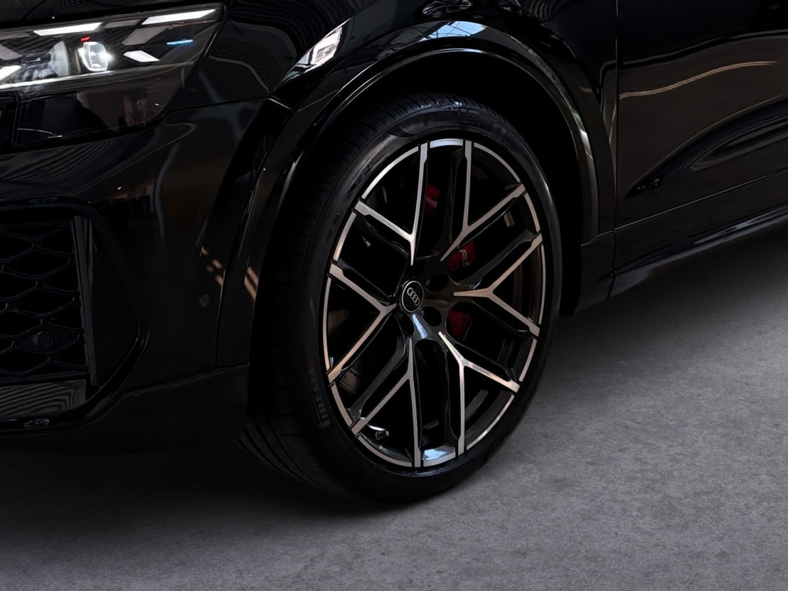 Audi RSQ8 4.0 TFSI quattro MATRIX LED+PANO+360°+AHK+