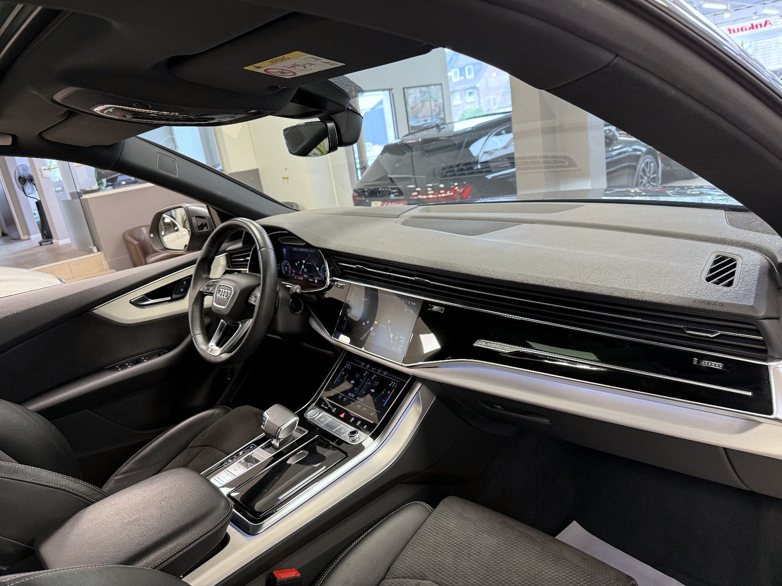 Audi Q8 50TDI Quattro *S-Line*PanSD*ACC*AHK*SoftCls