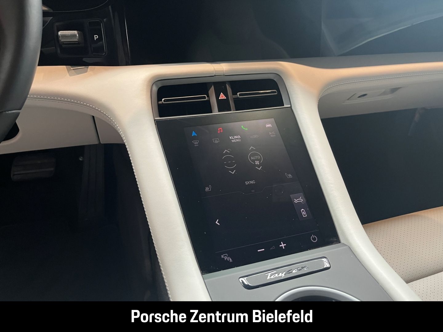 Porsche Taycan 4S Sport Turismo Frozenberrymetallic BOSE
