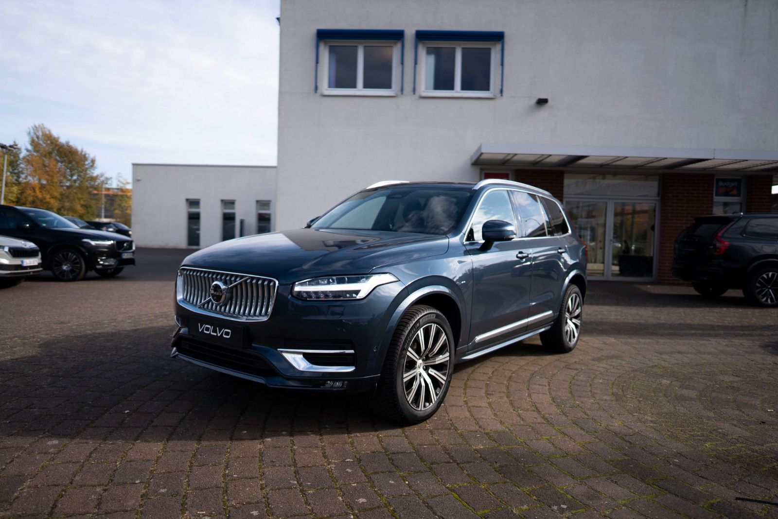 Volvo XC90 B5 Diesel Plus AWD Pano AHK Standhz. BLIS