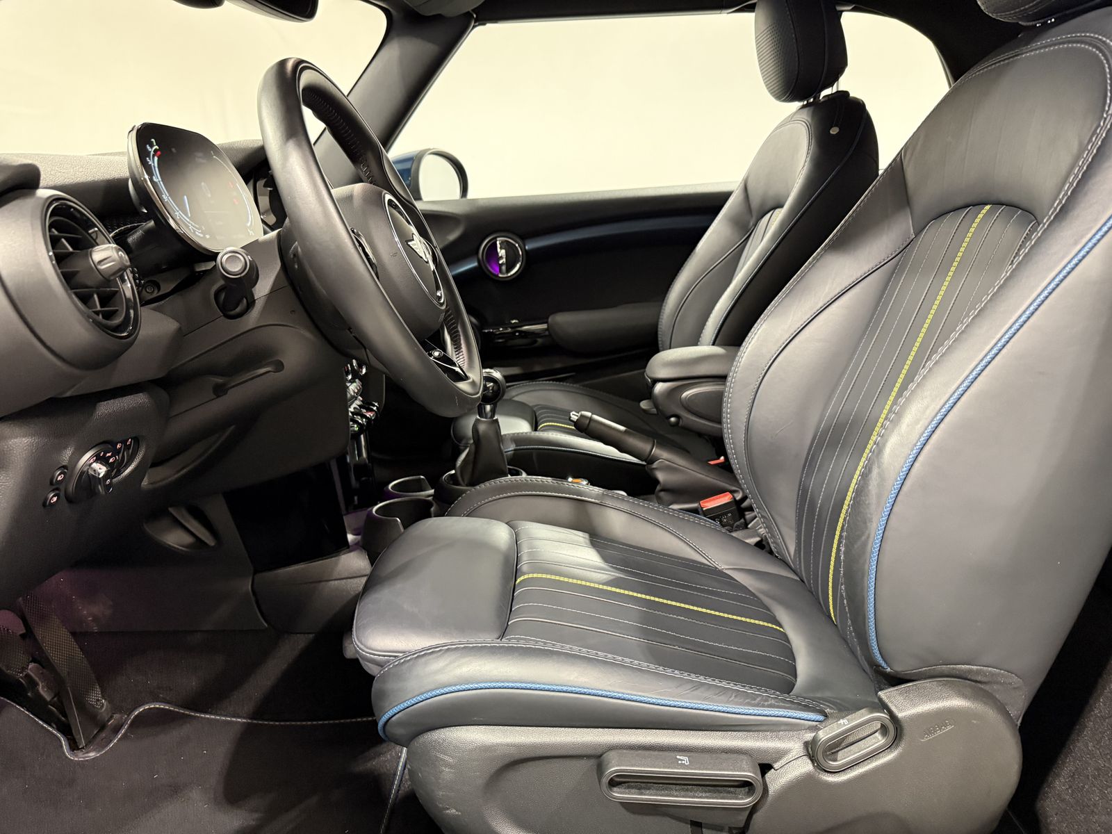MINI Cooper S Cabrio Sidewalk - Samsaru's Car Outlet