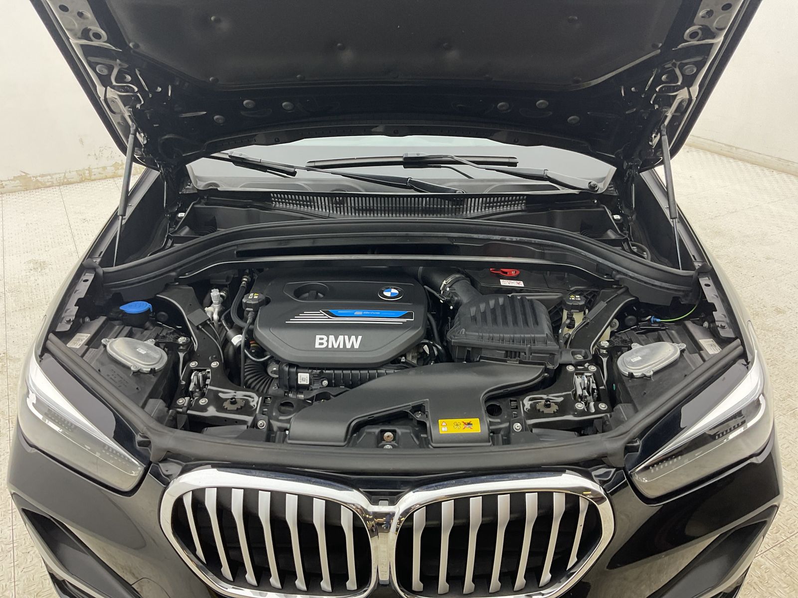 BMW X1 xDrive25e - Samsaru's Car Outlet
