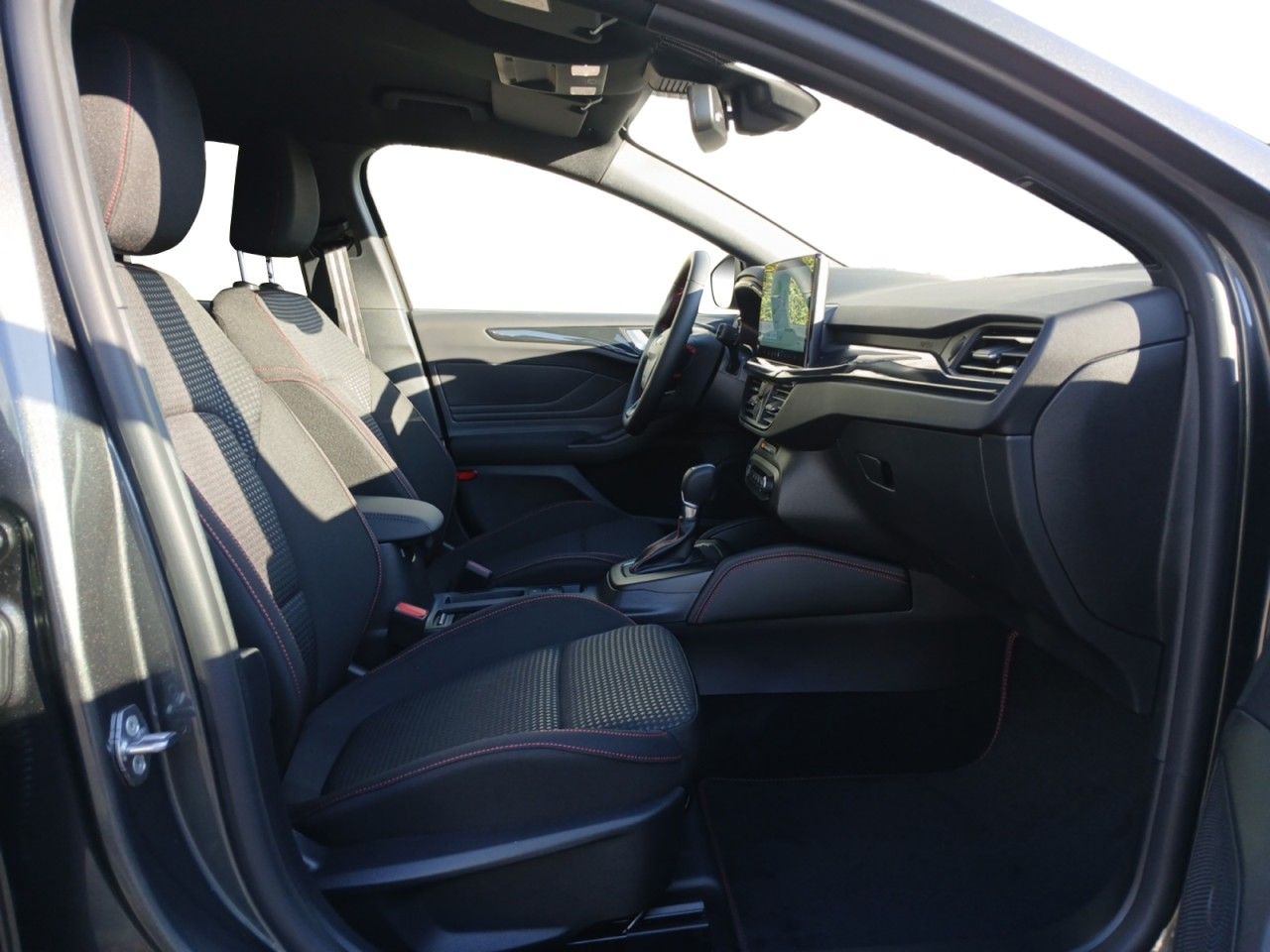 Ford Focus Turnier ST-Line X PDC' RFK' NAVI' SHZ'ACC'