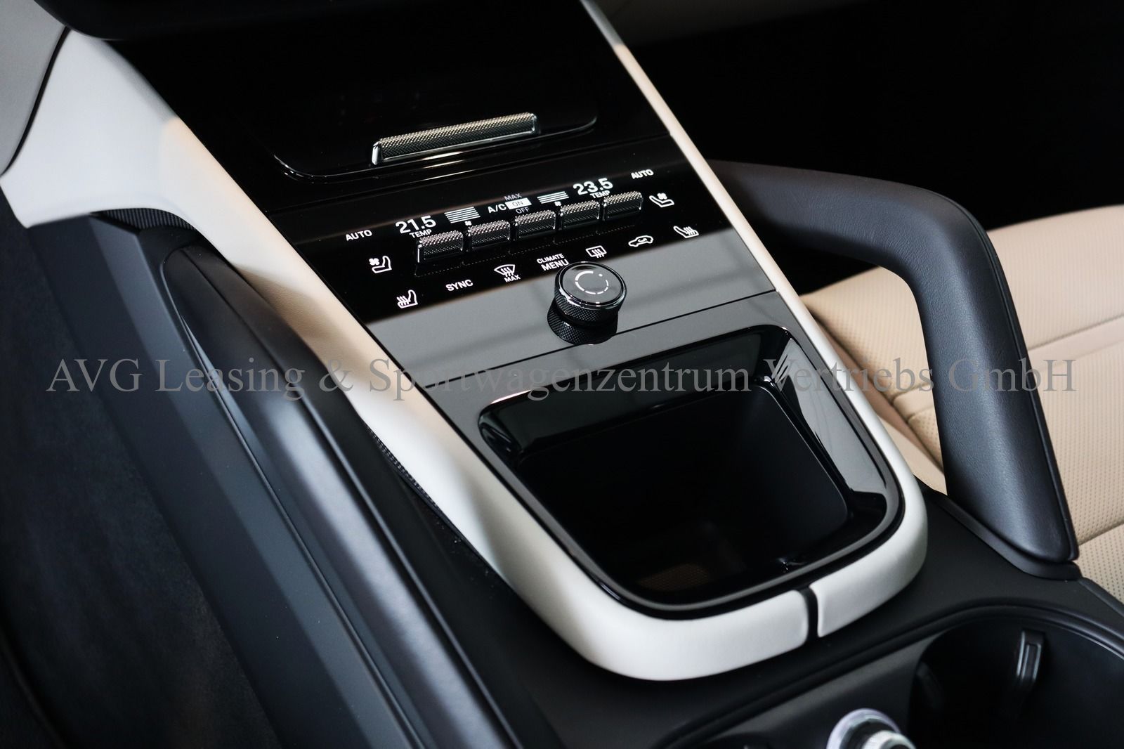 Porsche Cayenne E-Hybrid Dt/1.Hd/Bicolor Leder/Net.88k¤