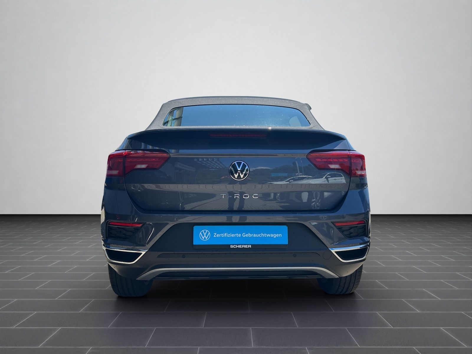 Volkswagen T-Roc 1.5 TSI Style DSG - Samsaru's Car Outlet