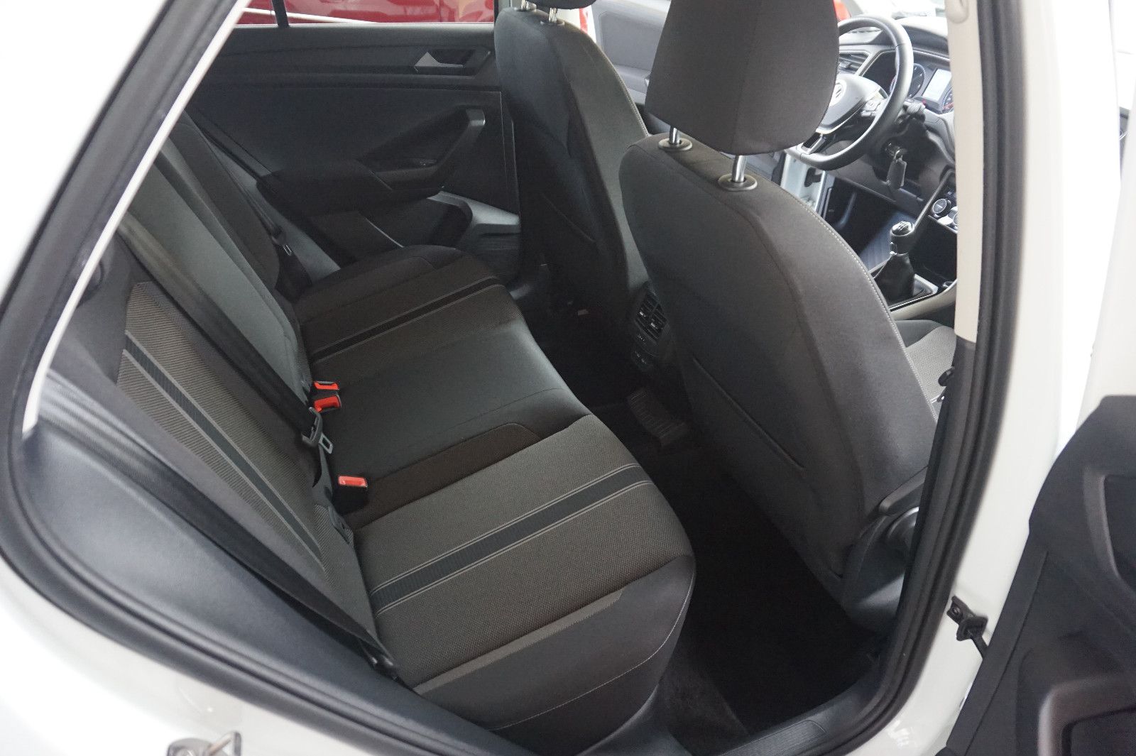 Volkswagen T-Roc Style - Samsaru's Car Outlet