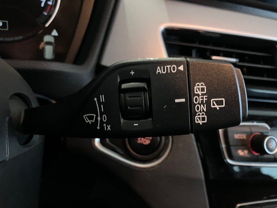 BMW X1 xDrive25e Advantage - Samsaru's Car Outlet