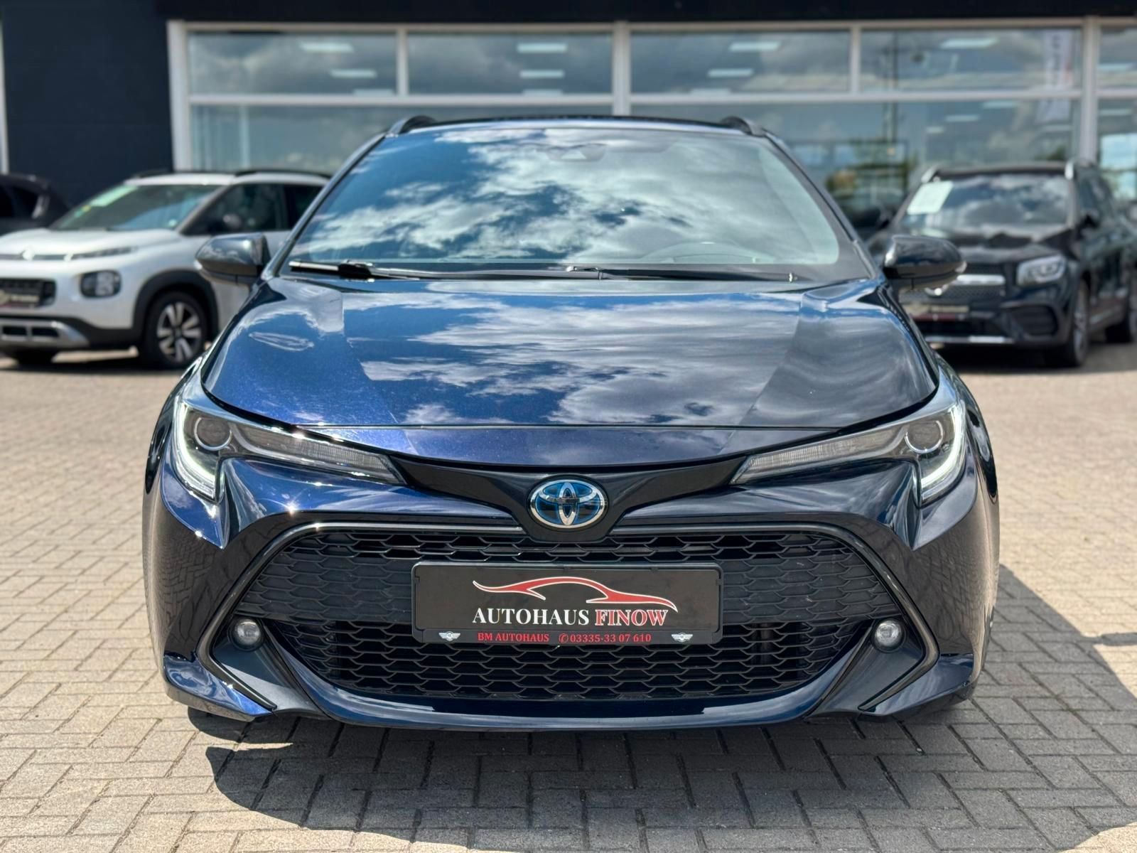 Toyota Corolla 1.8 Touring Sports Hybrid - Samsaru's Car Outlet