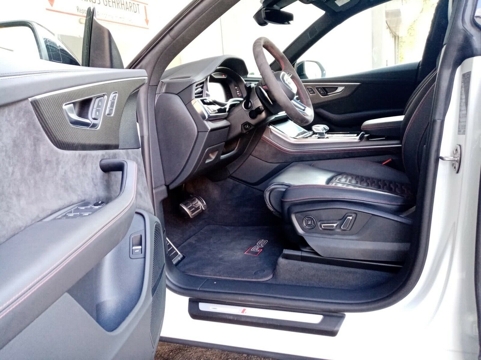 Audi RS Q8 4.0 TFSI Keram Pan Nigt StHzg Dynam Mass