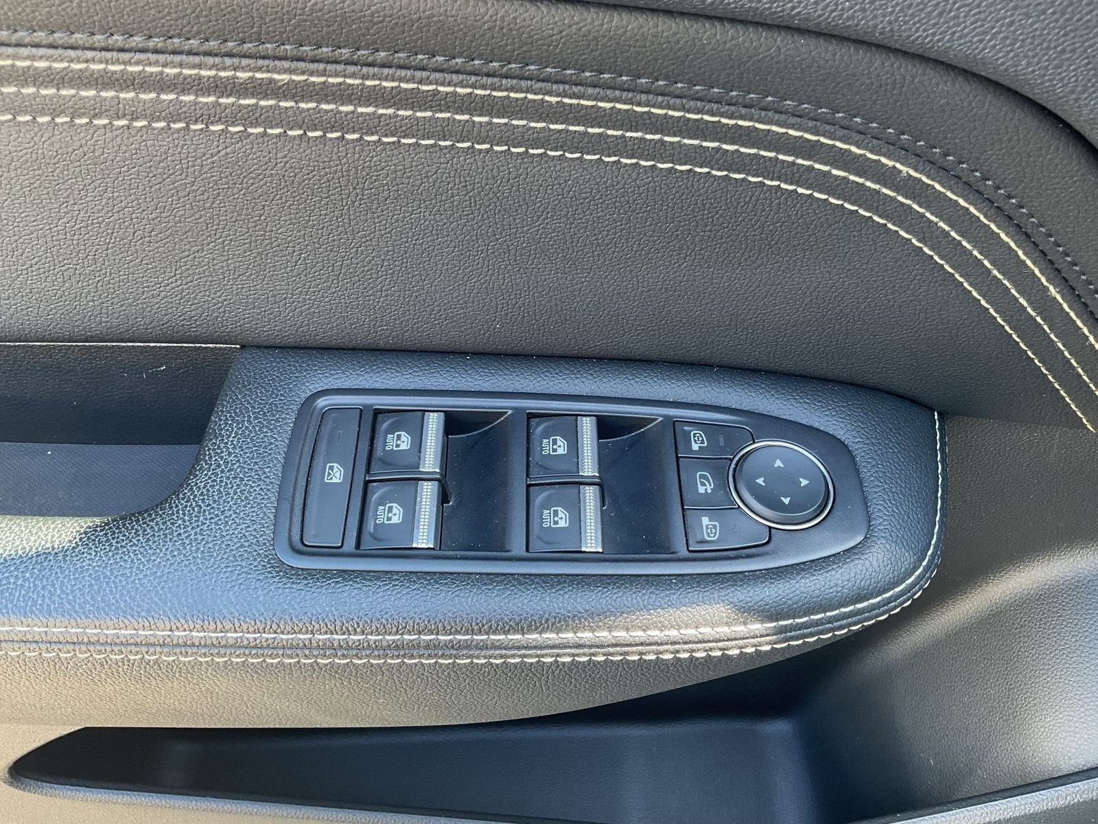 Renault Arkana E-TECH engineered hybrid 145 - Samsaru's Car Outlet
