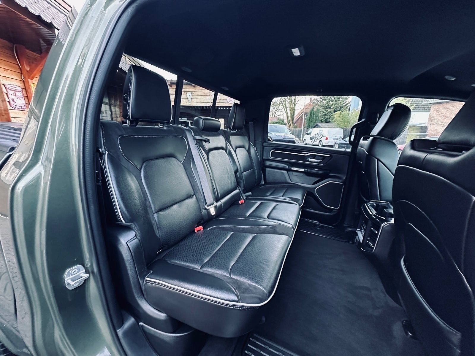 Dodge LARAMIE*5.7*LPG*AHK*NAVI*PDC*RAMBOX*GARANTIE*