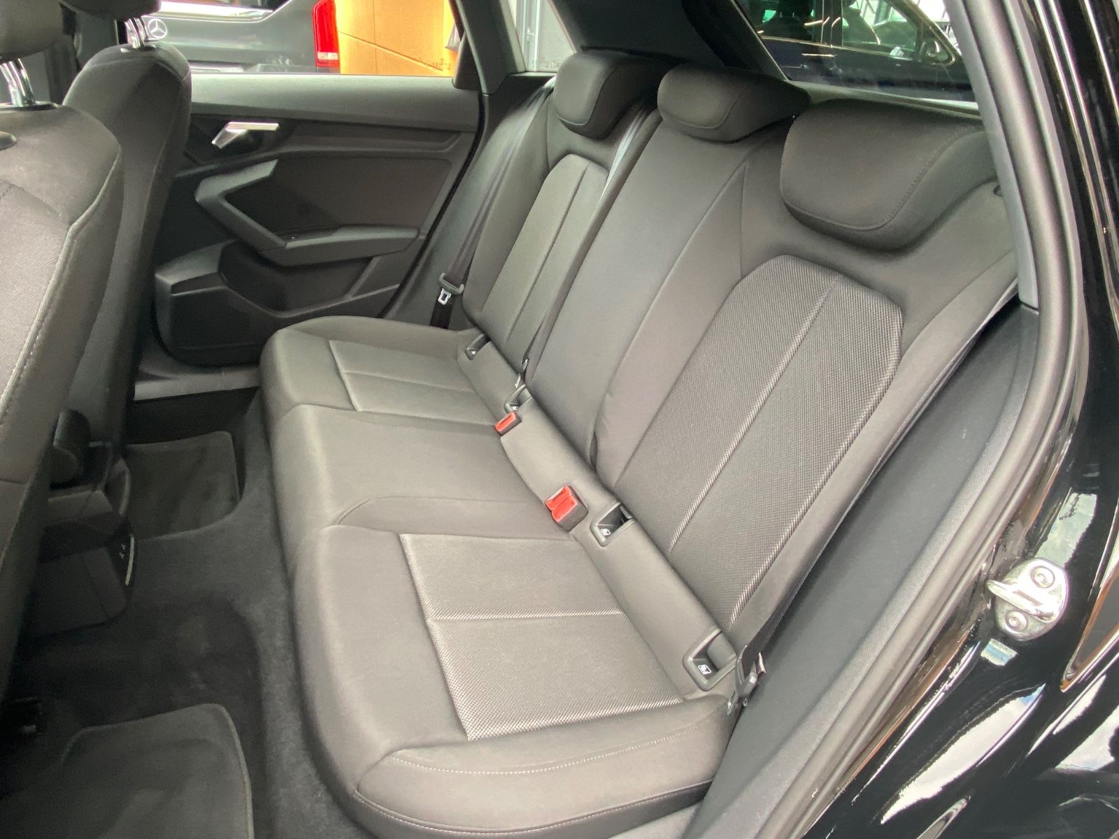 Audi A3 Sportback 35 TDI S tronic - Samsaru's Car Outlet