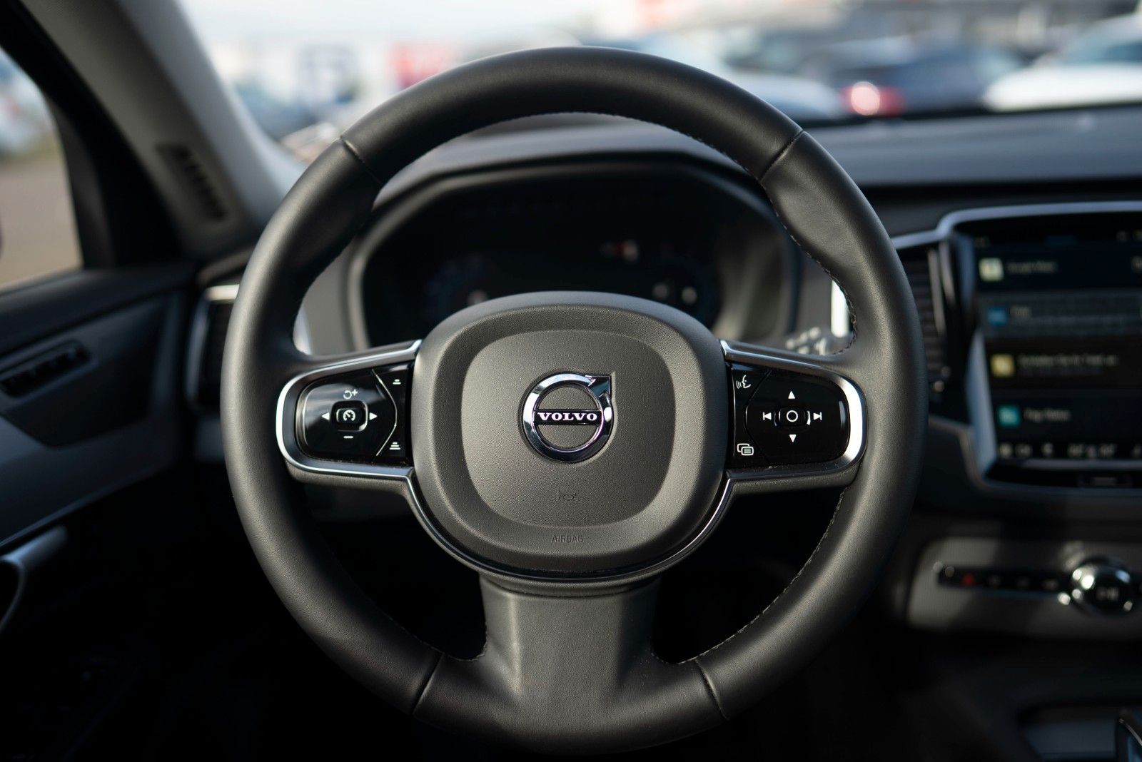 Volvo XC90 B5 Diesel Plus AWD Pano AHK Standhz. BLIS