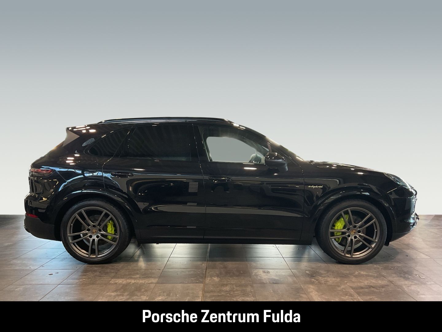 Porsche Cayenne E-Hybrid BOSE Panoramadach LED-Matrix