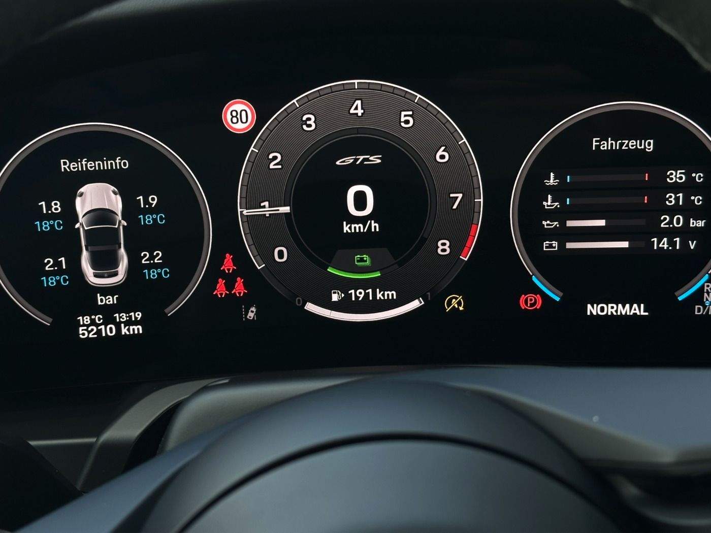 Porsche 992 911 Targa 4 GTS Burmester Lift Sportsitze