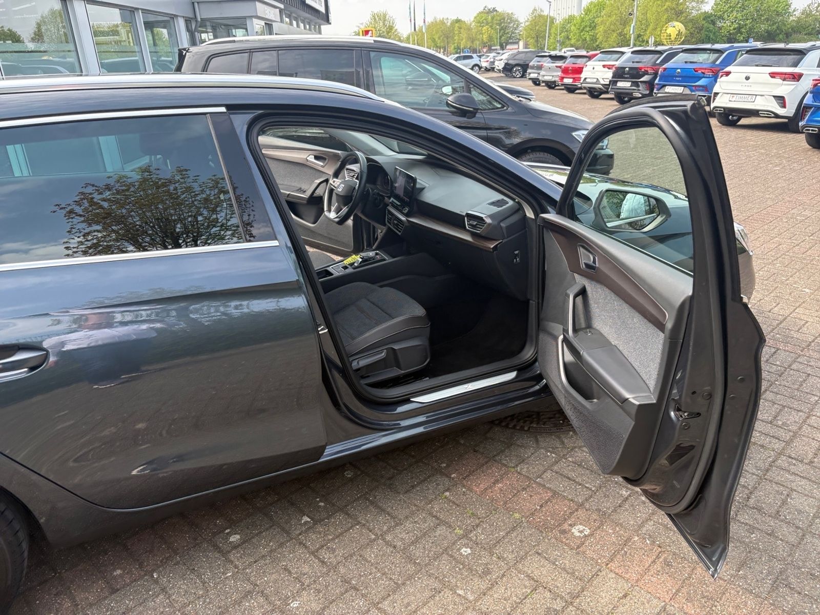 Seat Leon ST 2.0 TDI DSG XCELLENCE +AHK +LED+ACC +RKA