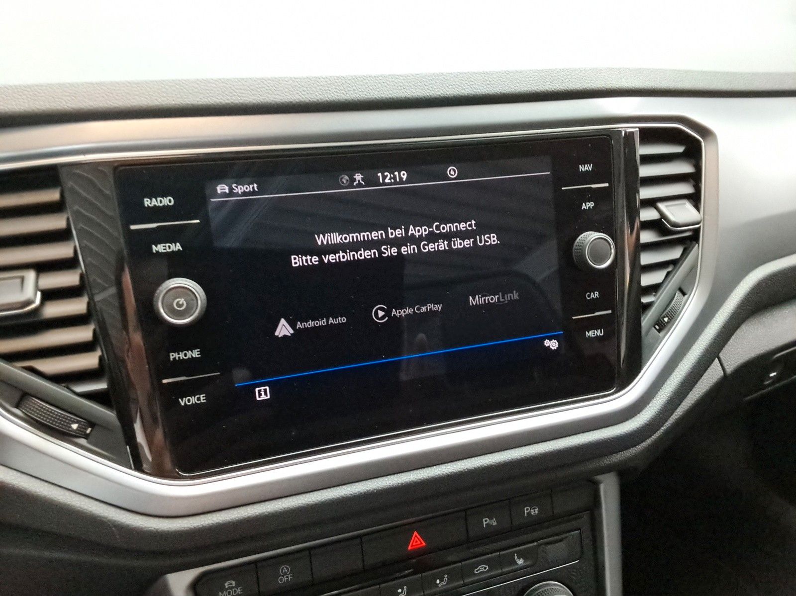 Volkswagen T-Roc Cabrio - Samsaru's Car Outlet