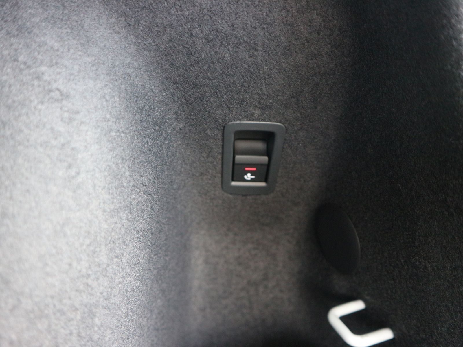 Audi Q3 S line 40 TDI quattro - Samsaru's Car Outlet