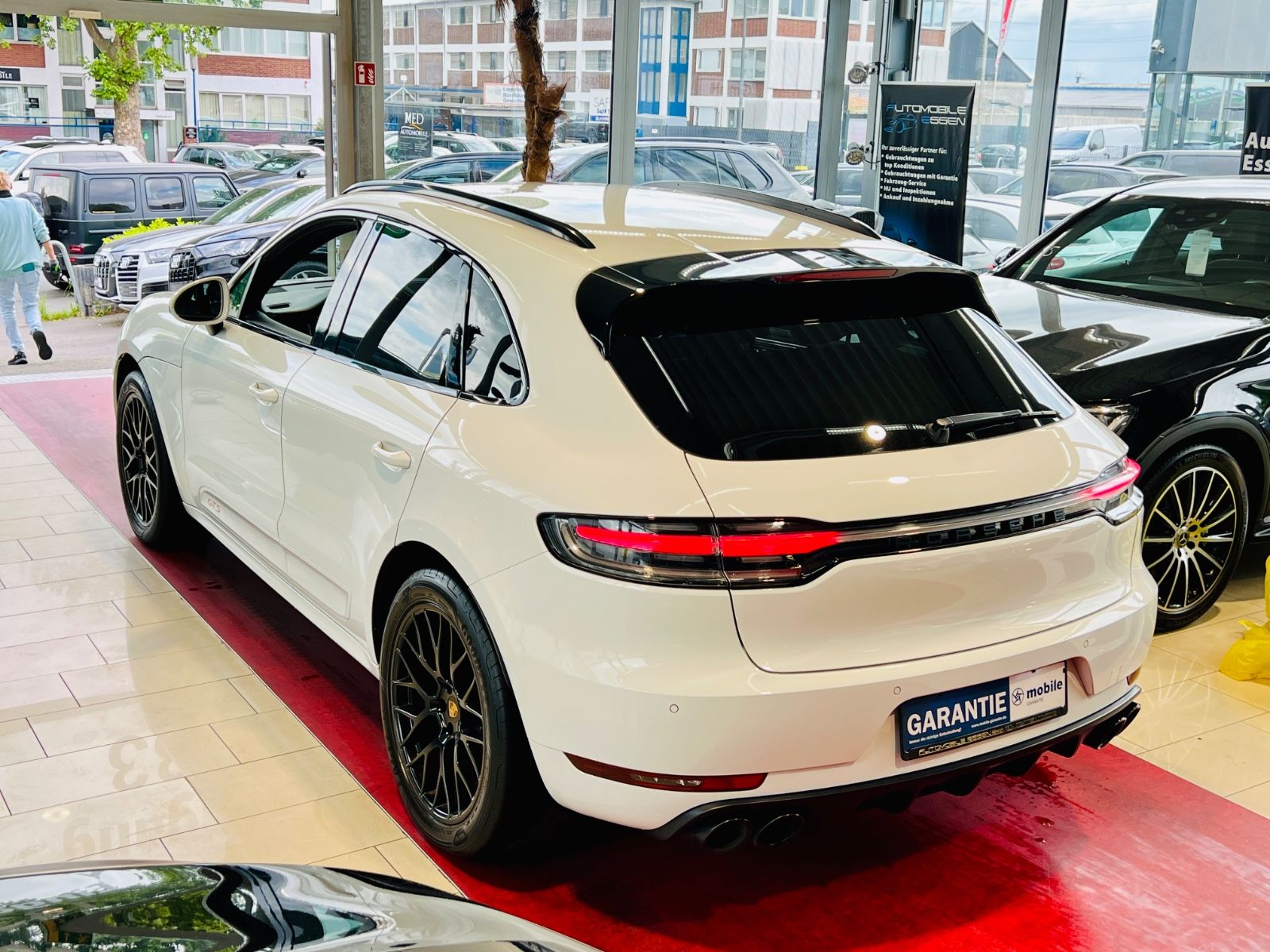 Porsche Macan GTS - Samsaru's Car Outlet