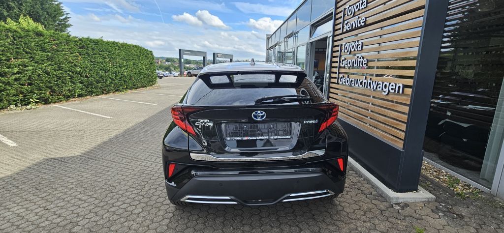 Toyota C-HR 2.0 Hybrid Team Deutschland - Samsaru's Car Outlet