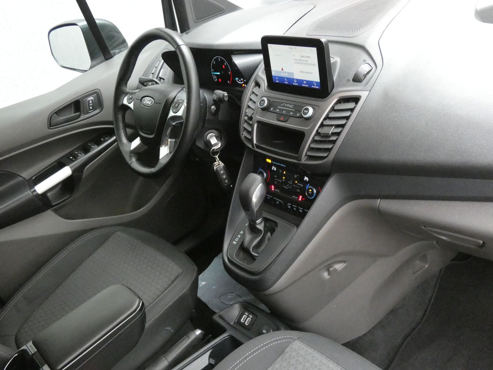Ford Transit Connect Kombi 230 L2 1,5 TDCI Automatik