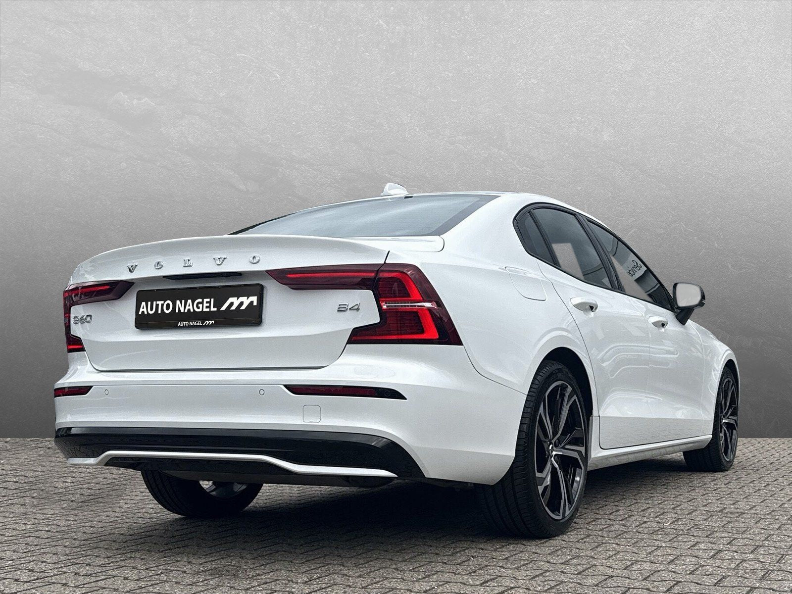 Volvo S60 B4 Benzin Plus Dark H&K STANDHZ LED LHZ SHZ