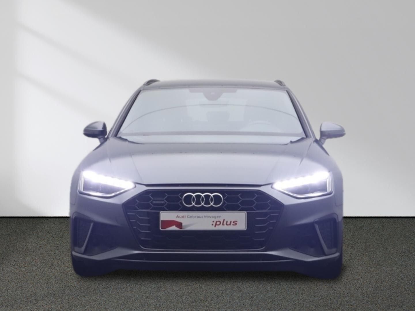 Audi A4 Avant 45 TFSI quattro S line - Samsaru's Car Outlet