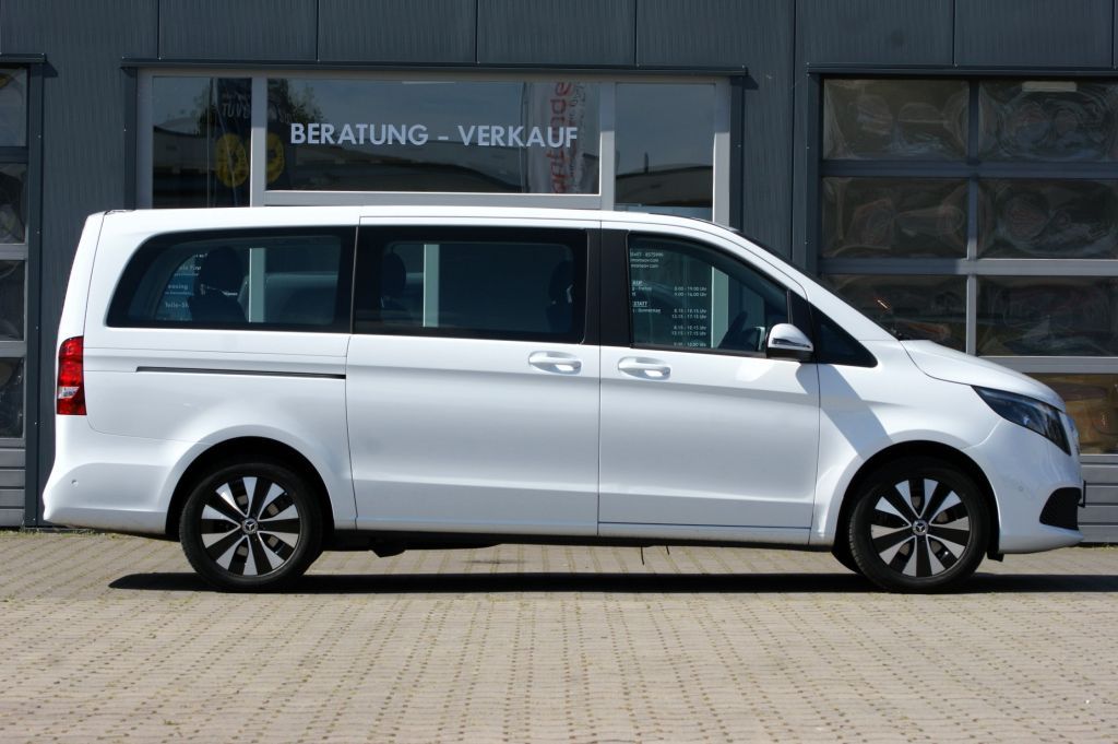 Mercedes-Benz V 220 d lang 9G-TRONIC - Samsaru's Car Outlet