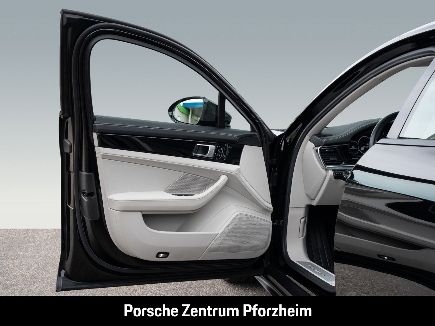 Porsche Panamera 4 E-Hybrid Sport Turismo Surround-View