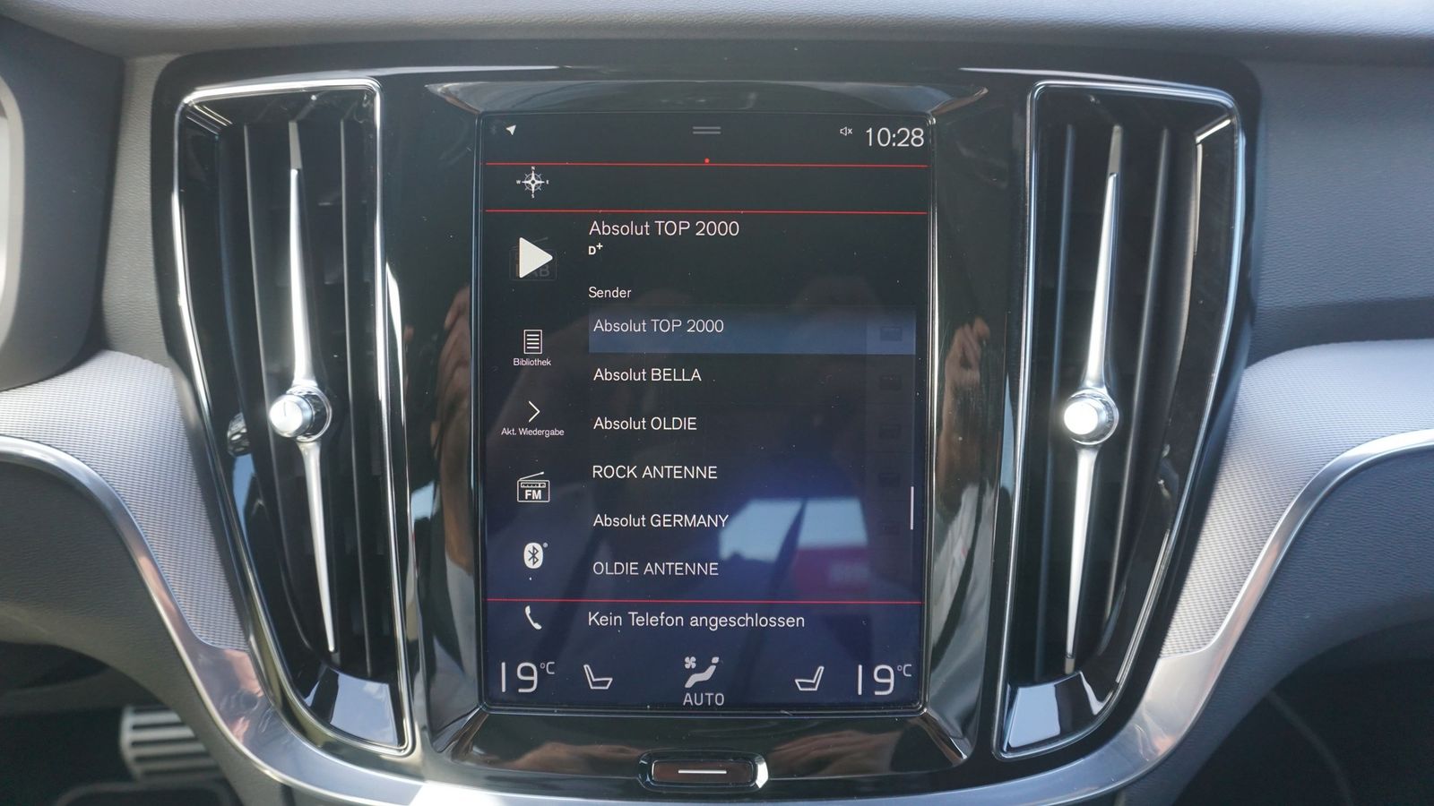 Volvo S60 2.0 R Design LED Navi HarmanKardon Panorama
