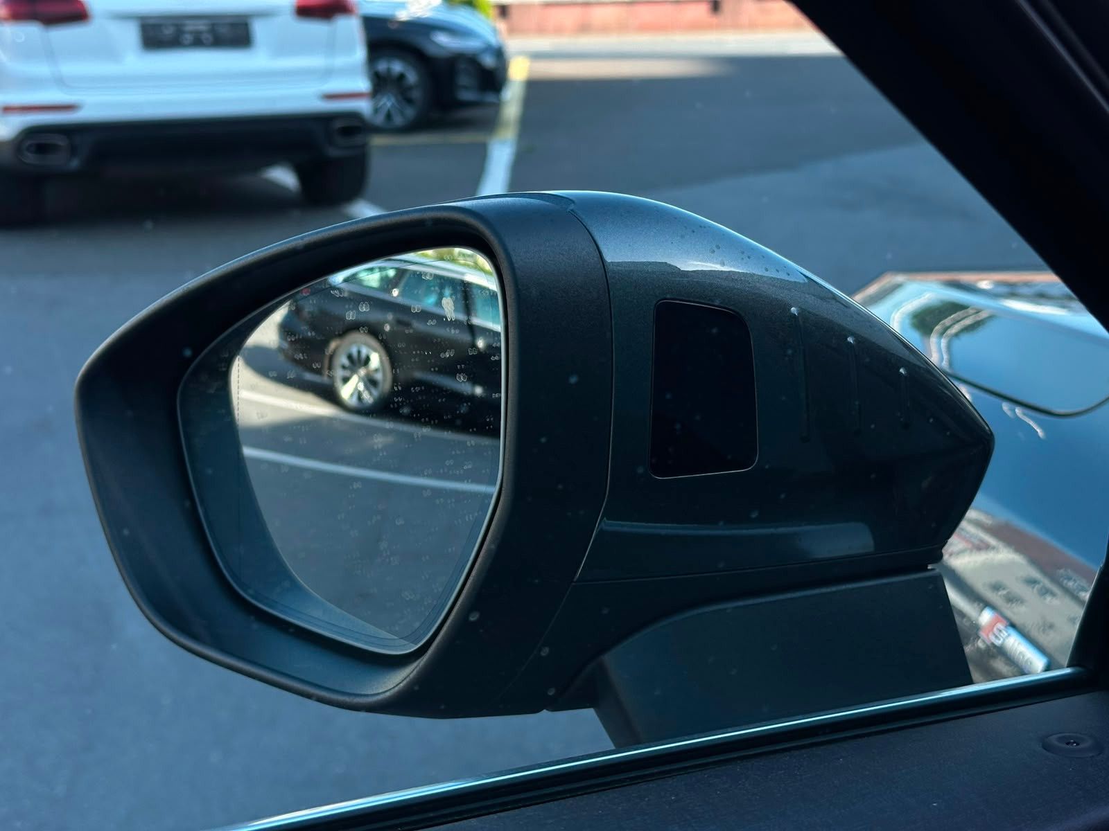 Audi Q3 35TDI 2x S LINE PANO LEDER AHK ACC KAMERA