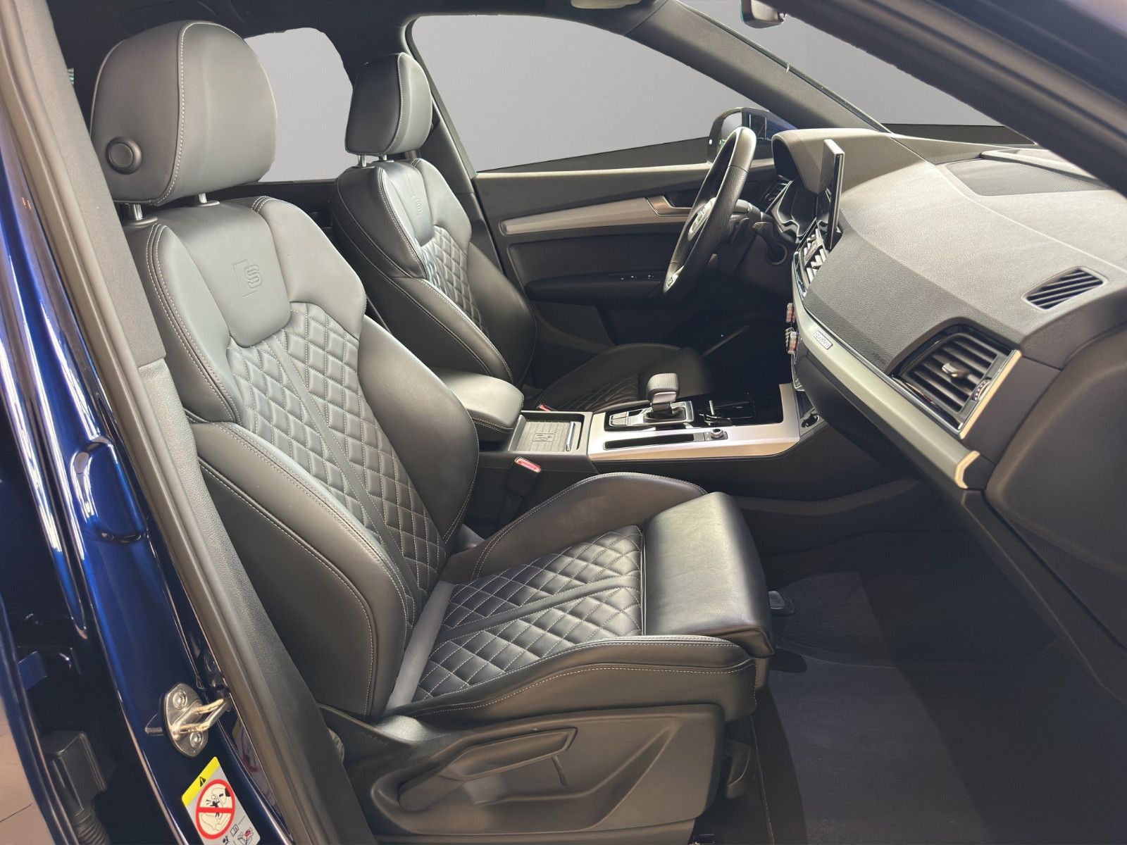 Audi Q5 50 TDI quattro S line - Samsaru's Car Outlet