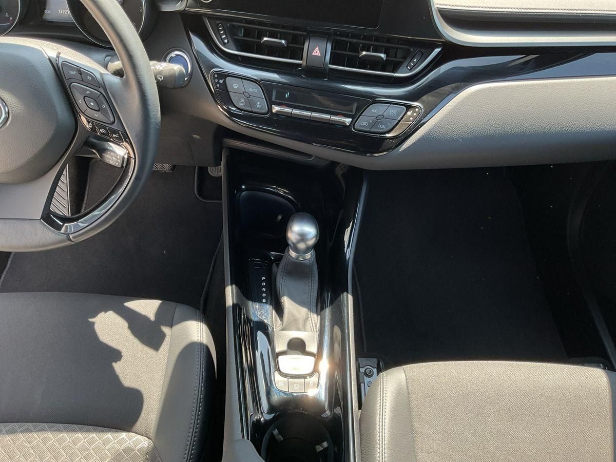 Toyota C-HR HYBRID - Samsaru's Car Outlet