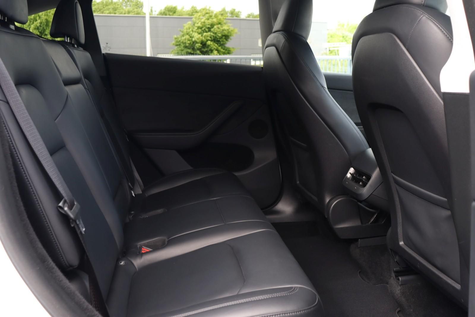 Tesla Model Y Long Range AWD +1.HAND+AHK+MWST+92,2%SOH