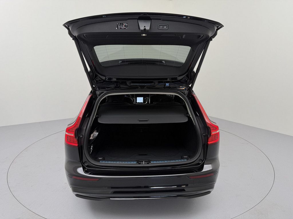 Volvo V60 T6 Plus Dark Recharge Plug-In Hybrid AWD LED