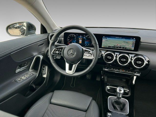 Mercedes-Benz CLA 180 Coupe - Samsaru's Car Outlet