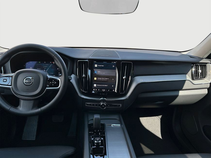 Volvo XC60 B5 B AWD Plus Dark - Samsaru's Car Outlet