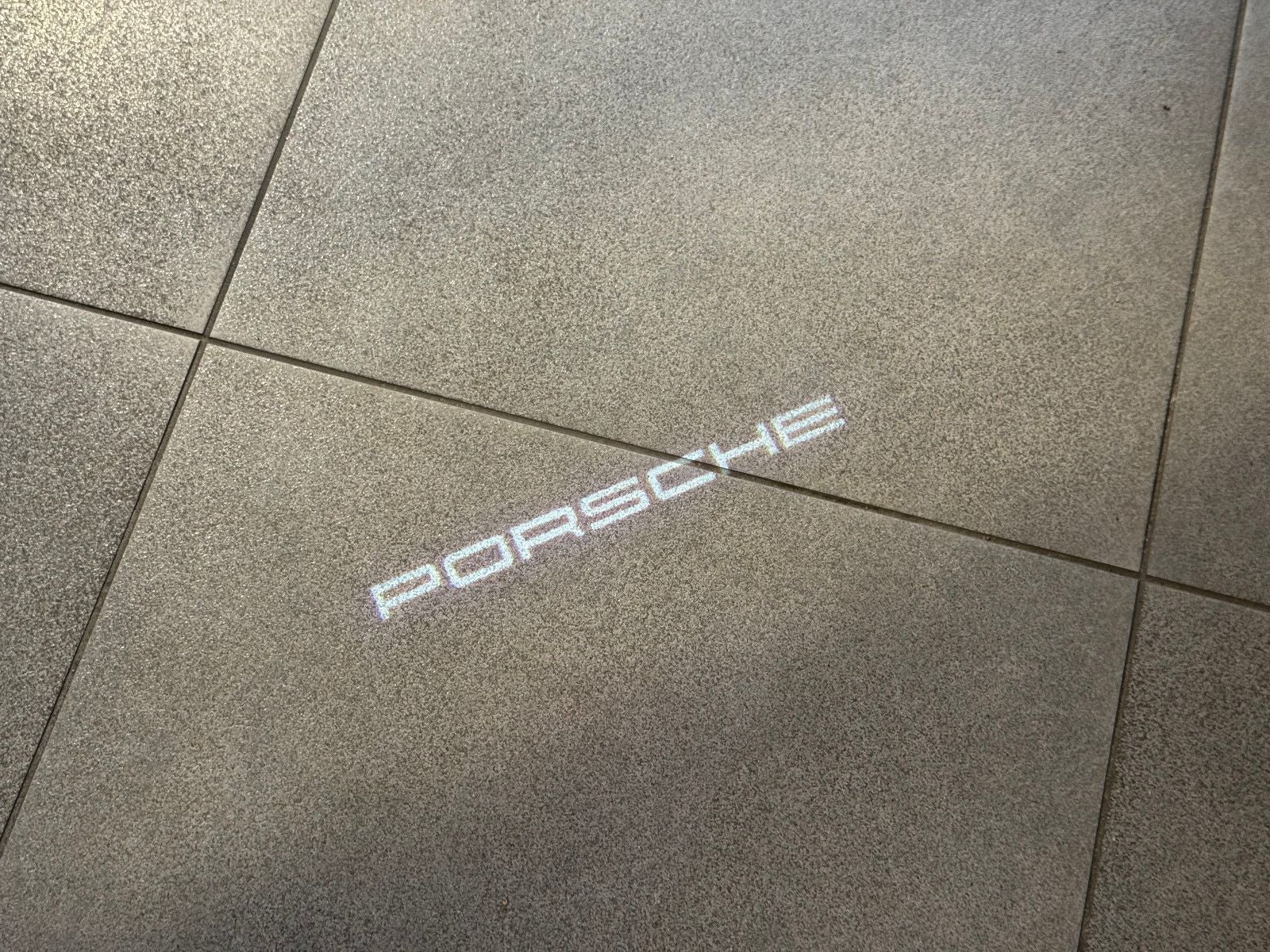Porsche Cayenne S SportDesign SoftClose Matrix HeadUp 22