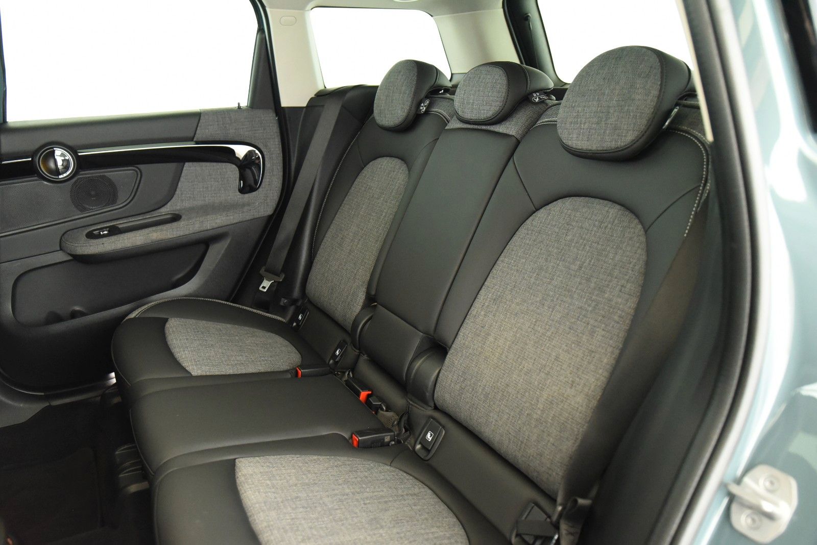 MINI Mini Cooper Countryman Classic - Samsaru's Car Outlet