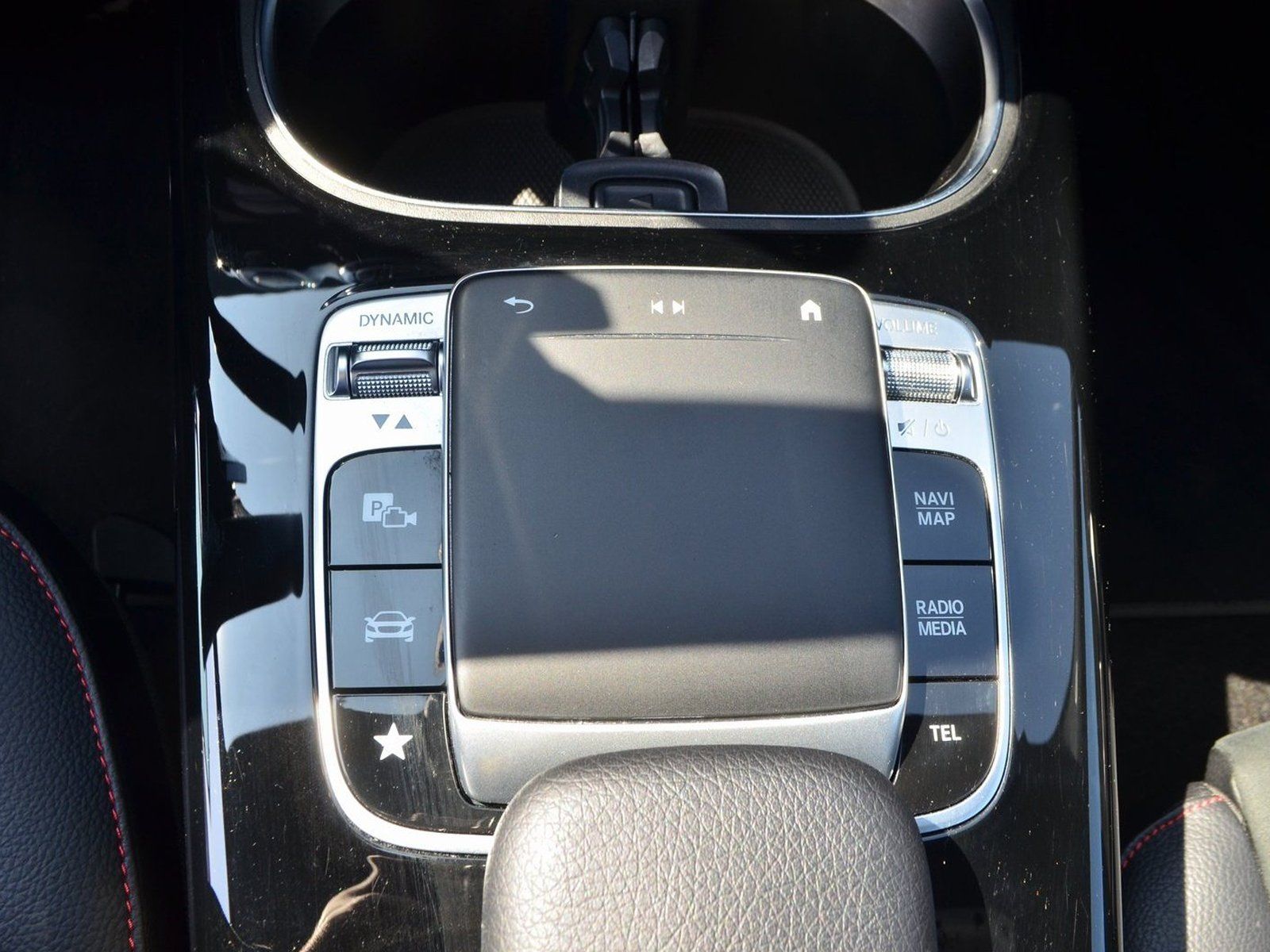 Mercedes-Benz 4MATIC Kompaktlim - Samsaru's Car Outlet