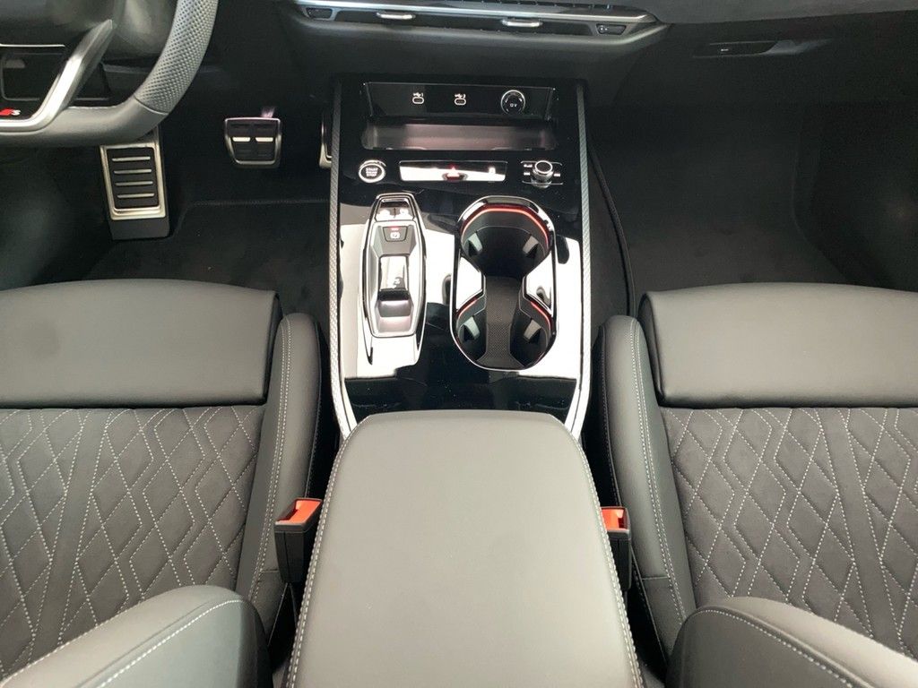 Audi A5 Avant e-hybrid quattro S line 270 kW HUD+360°