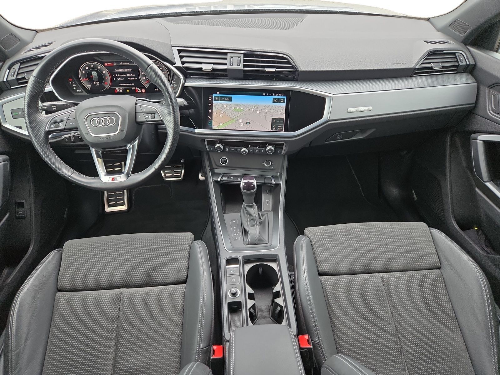 Audi Q3 advanced 40 TFSI quattro S tronic S LINE - Samsaru's Car Outlet
