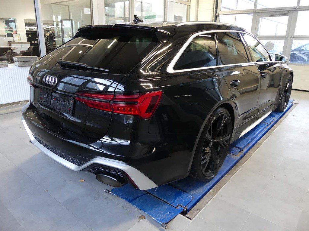 Audi RS 6 Avant 4.0 TFSI quattro Tiptronic B&O AHK