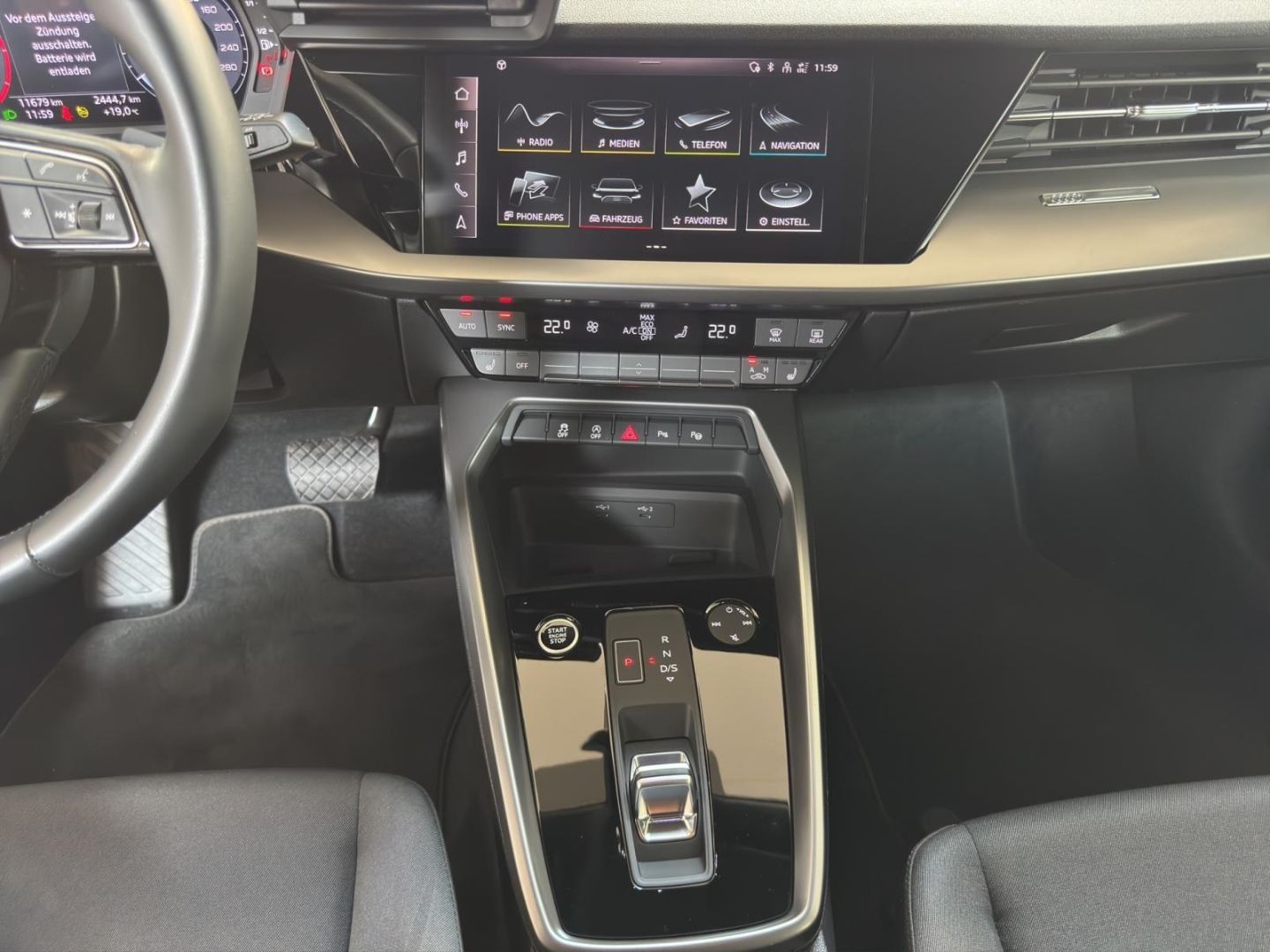 Audi A3 Sportback 35 1.5 TFSI advanced Alu LED AHK Sm