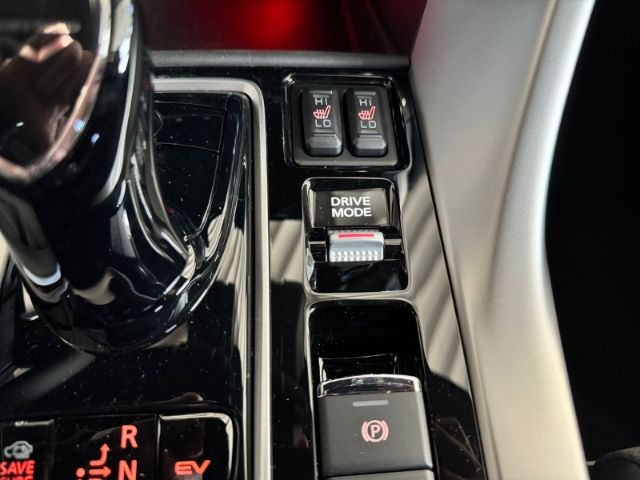 Mitsubishi Eclipse Cross Mitsubishi Plug-In Hybrid Plus MJ2