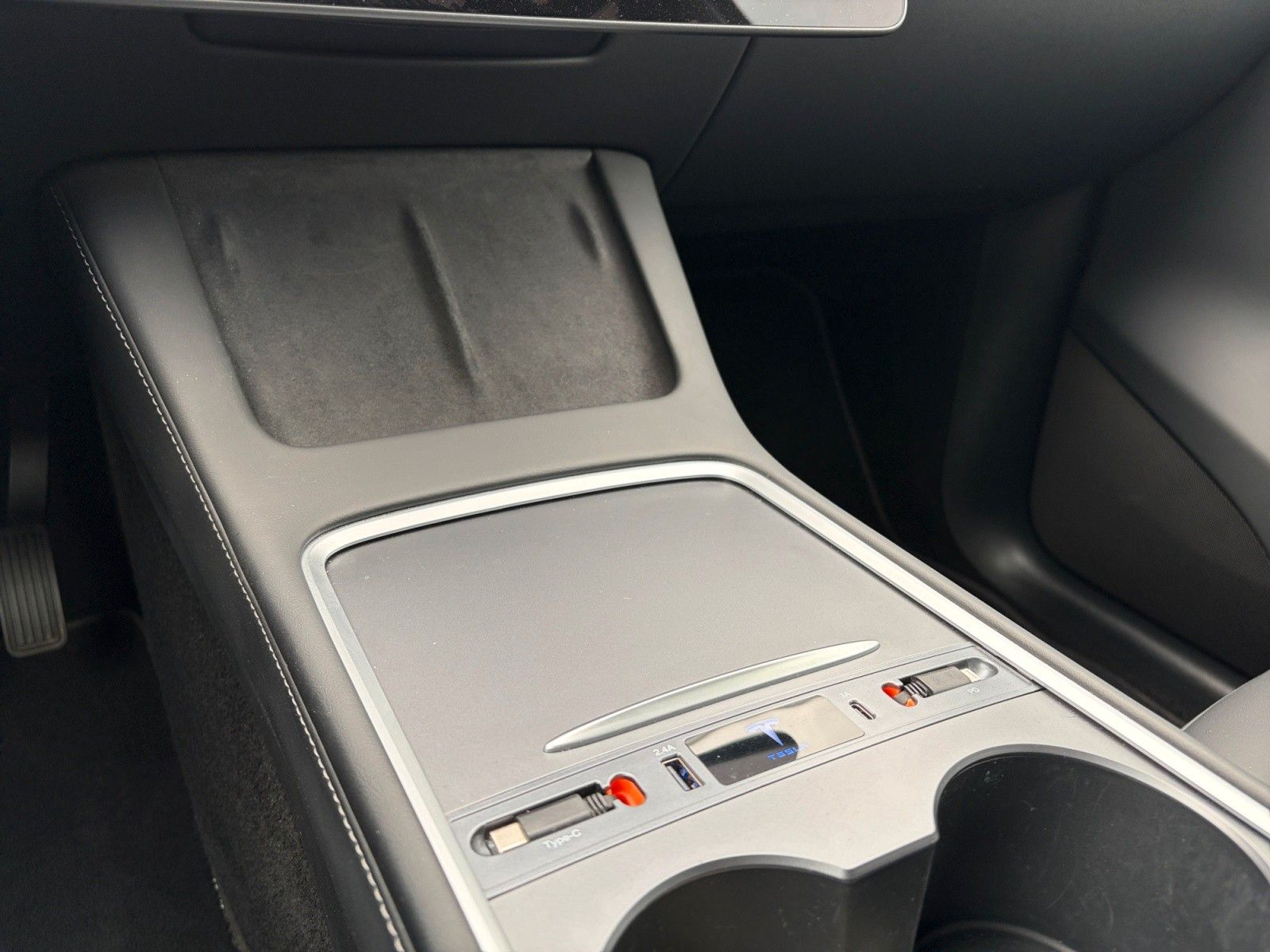 Tesla Model Y Long Range Dual AWD//AHK//ALLWETTER
