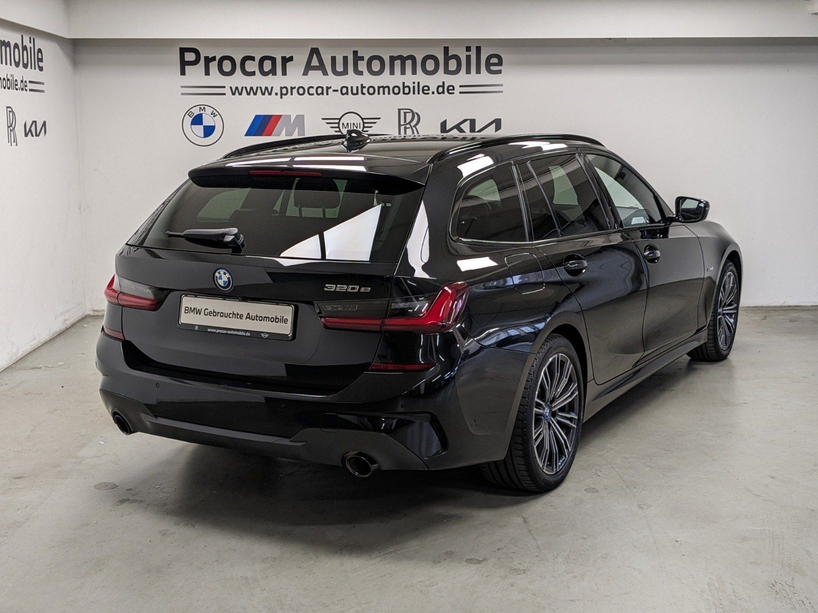 BMW 320e M Sport - Samsaru's Car Outlet