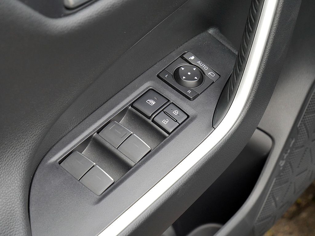 Toyota RAV 4 2.5 Hybrid 4x2 Style KAMERA NAVI ACC LED